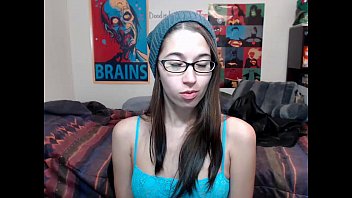 6cam.biz slut alexxxcoal squirting on live webcam