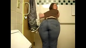 Big White Ass on the Bathroom!