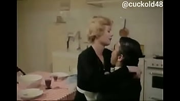 Cuckold's wife knows how to take care of guests