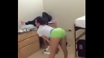 Teen twerking in tight spandex