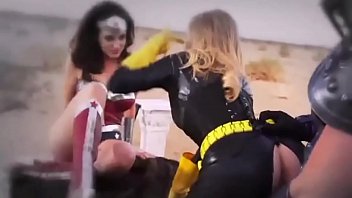 Batgirl Porn Parody - batgirl xxx parody Sunny Lane - XVIDEOS.COM