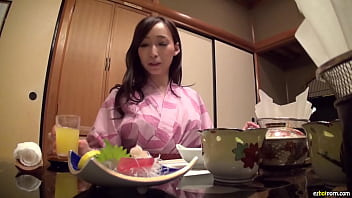 熟女の大きい乳首 搾乳 巨乳ビキニドぐ亜 eronet 