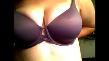 Mom Teaching How To Wear Bra - Watch me take my bra off. Hope this makes you hard. - XVIDEOS.COM