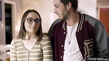 352px x 198px - Nerdy reporter is fucked by jock - XVIDEOS.COM