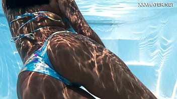 Enjoy Yorgelis hottest tits and ass Latina underwater