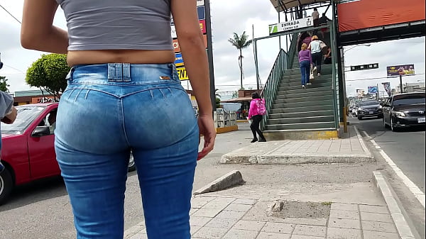 hunting ass [ Duration: 00:27 ]