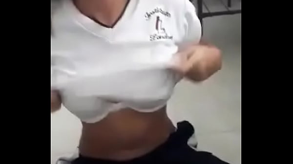  ❤️ Dentro del salón....el vídco donde la cowe lo dejo en: sexoguarro.com XXX Video->