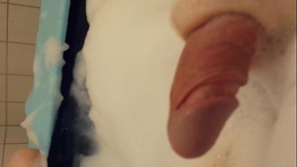 senjin the dragon jerking off in the tub gay [ Duration: 10:38 ]