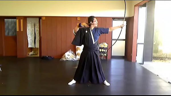 solo play of kyudo in japan asian woman [ Duration: 09:37 ]