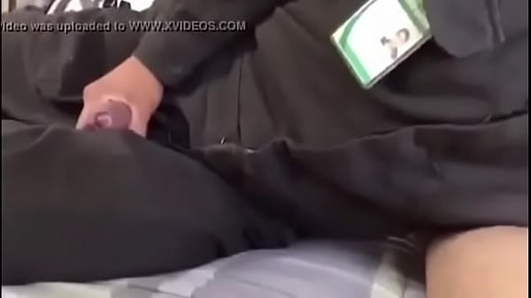 despachador de gasolina gay [ Duration: 01:38 ]