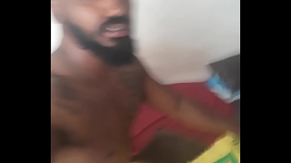 negao tatuado fudendo putinho novinho gay [ Duration: 03:46 ]
