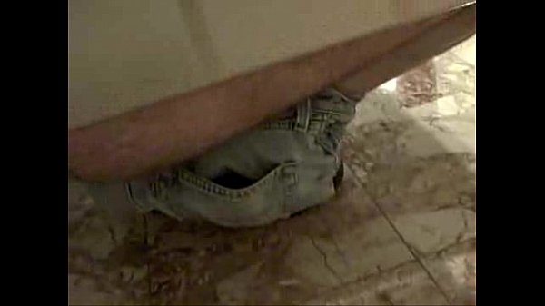 banheir atilde o chupando e dando o cu gay [ Duration: 04:25 ]