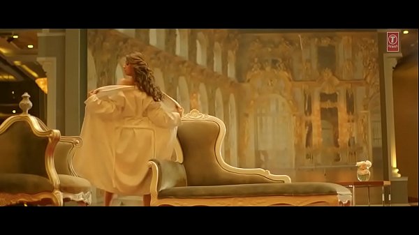 akansha puri aka parvati hot showing sexy ass sex movie [ Duration: 04:36 ]