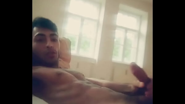 maximilianomaximiliano gay [ Duration: 00:32 ]