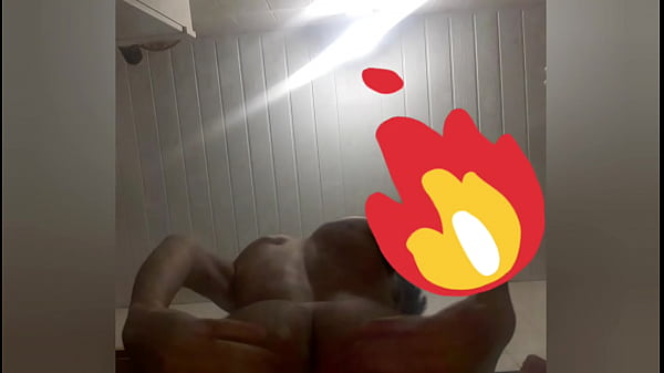 pendejo caliente me manda video moviendo el culo gay [ Duration: 00:31 ]