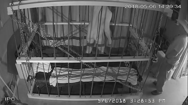 the cage cam unedited un planned gay [ Duration: 01:28 ]