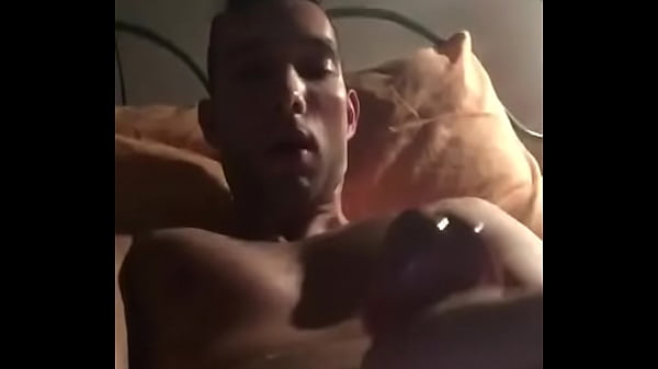 fountain cum gay [ Duration: 00:39 ]