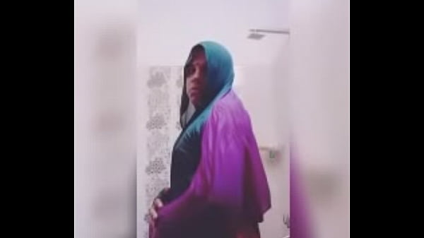 hot sissy loves black dick shemale [ Duration: 01:06 ]