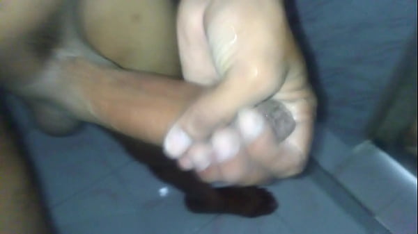 me stroking in bathroom cumshot [ Duration: 00:40 ]