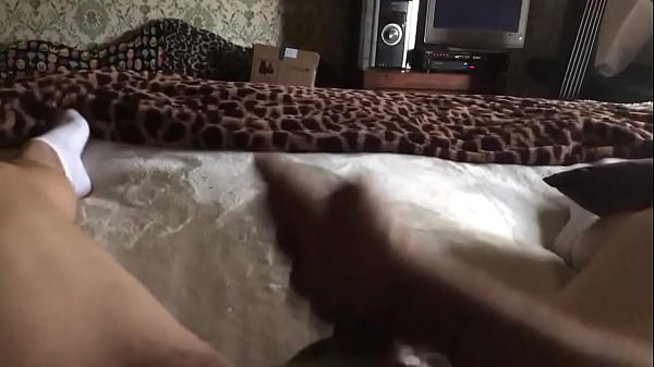 having fun with a moneyshot cumshot [ Duration: 00:37 ]