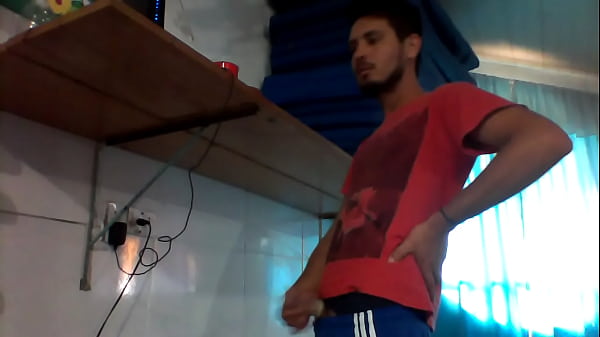 punheta com camisinha do novinho sex movie [ Duration: 01:15 ]