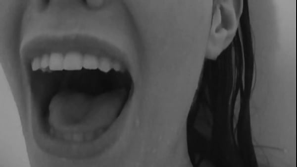 sexy psycho shower girl brunette [ Duration: 03:33 ]