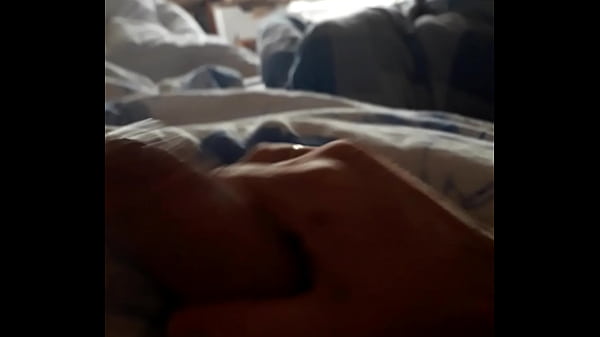me doing a morning wank cumshot [ Duration: 02:47 ]
