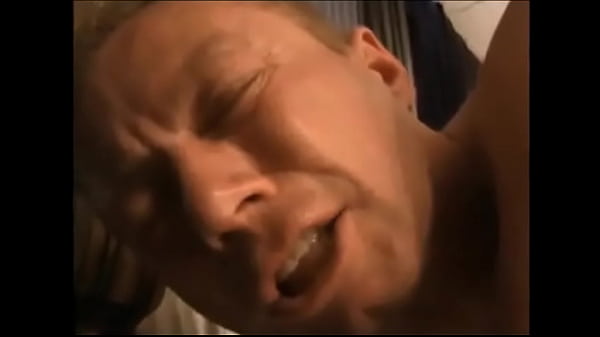 bareback bottom gay [ Duration: 01:21 ]