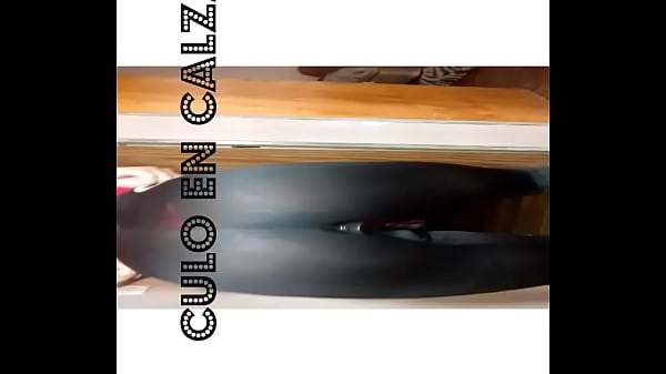 culo en calza con juguete en la cola ass [ Duration: 01:32 ]