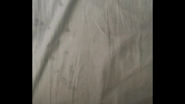 jatada de porra na cama gay [ Duration: 00:31 ]