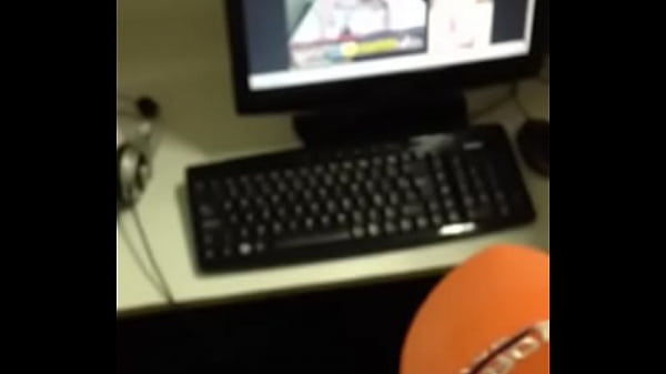 punheta cyber gay [ Duration: 00:32 ]