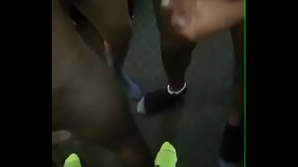 negros batendo punheta el grupo delicia gay [ Duration: 00:41 ]