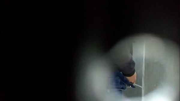 banheirao rapidinha gay [ Duration: 00:38 ]