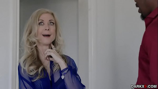 isiah maxwell hard romping a milf pussy doggystyle interracial [ Duration: 06:15 ]