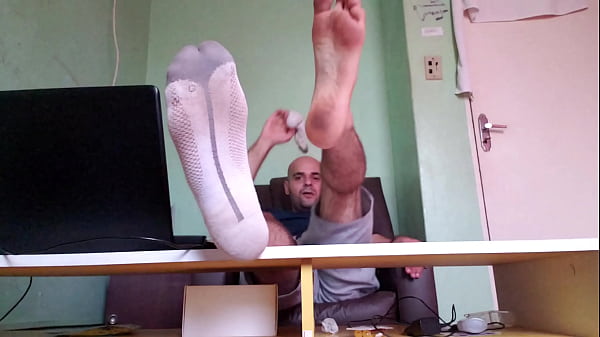 depois do trampo curtindo uma brisa boa rs gay [ Duration: 00:58 ]