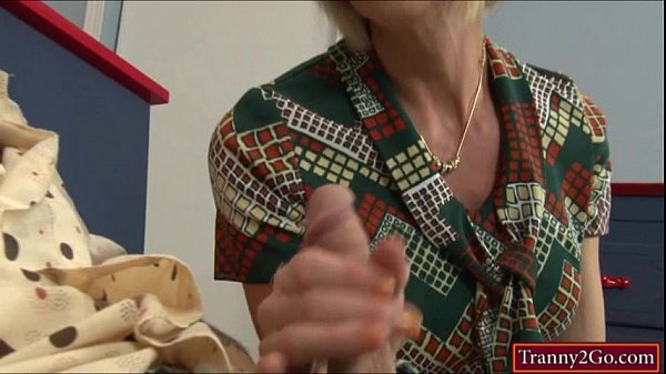 big boobs tranny delia de lions analyzed by horny dude shemale [ Duration: 05:42 ]