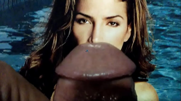 lubricando a la matenrola milf [ Duration: 01:10 ]