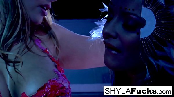 shyla stylez has some hot lesbian sex lesbian [ Duration: 08:41 ]
