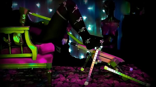 mpt masturbation sitting lesbian [ Duration: 02:18 ]