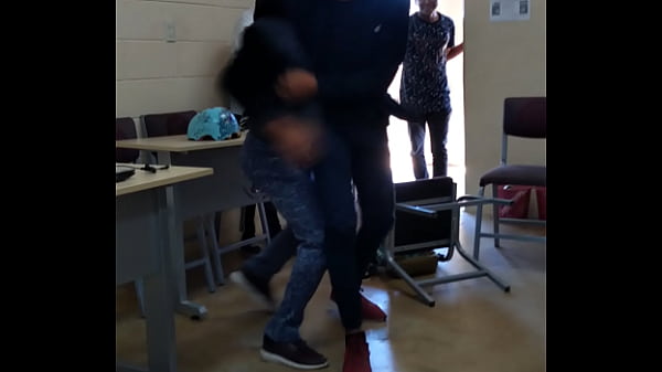 cogidon acaba en pelea sex movie [ Duration: 00:29 ]