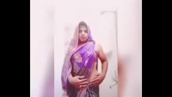 sexy shemale in saree shemale [ Duration: 03:56 ]