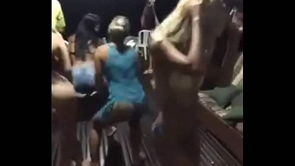 festa da putaria sex movie [ Duration: 00:32 ]