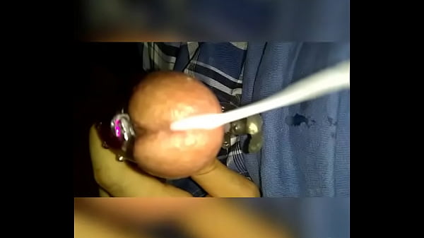 buzz cum bukkake [ Duration: 00:41 ]