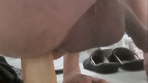 moi avec god dans cul toys [ Duration: 00:39 ]