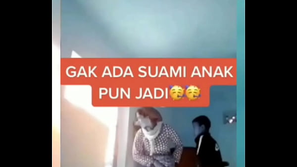 Ibu Mesum Ngentot Anaknya
