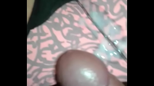 loira puta gozando na calcinha amateur [ Duration: 00:49 ]