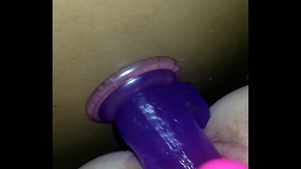 wand and dildo fuck toys [ Duration: 00:52 ]