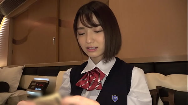 most beautiful girl in the class is so pretty, who is longed for by the boys in the class. She wants to have sex with an old man for money