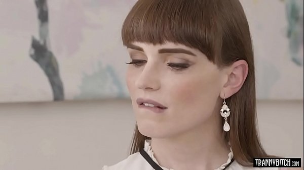 real estate agent shemale applied her dirty tricks shemale [ Duration: 06:00 ]