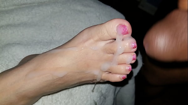 glitter glazed feet bukkake [ Duration: 01:11 ]